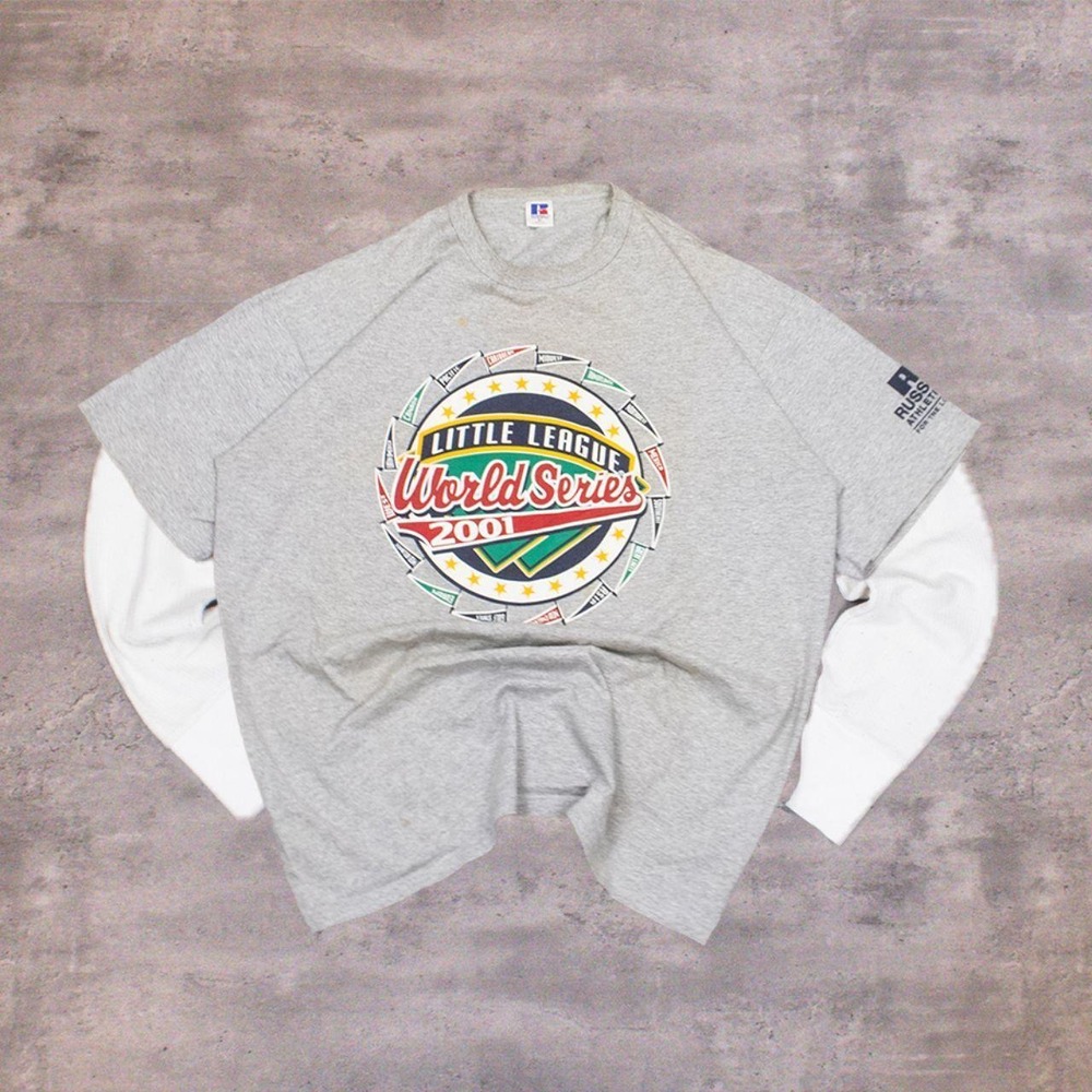 Vintage Y2K 2001 Russell Athletic World Series t-shirt in heather grey
